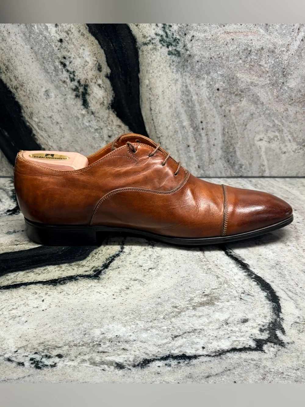Santoni description beautiful